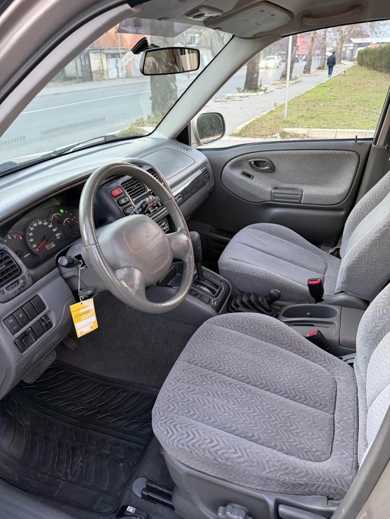 Suzuki Grand vitara Бензин Автомат, снимка 6 - Автомобили и джипове - 52942733