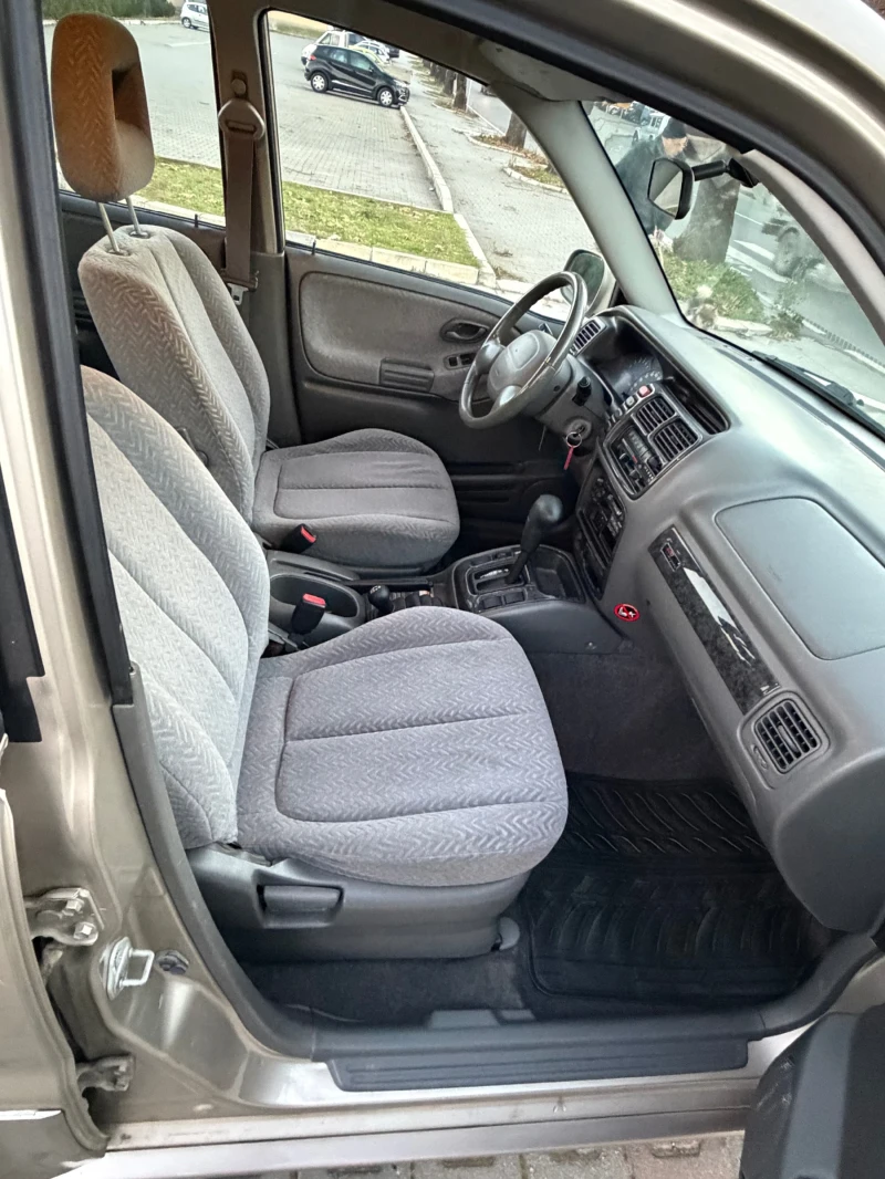 Suzuki Grand vitara Бензин Автомат, снимка 7 - Автомобили и джипове - 52942733