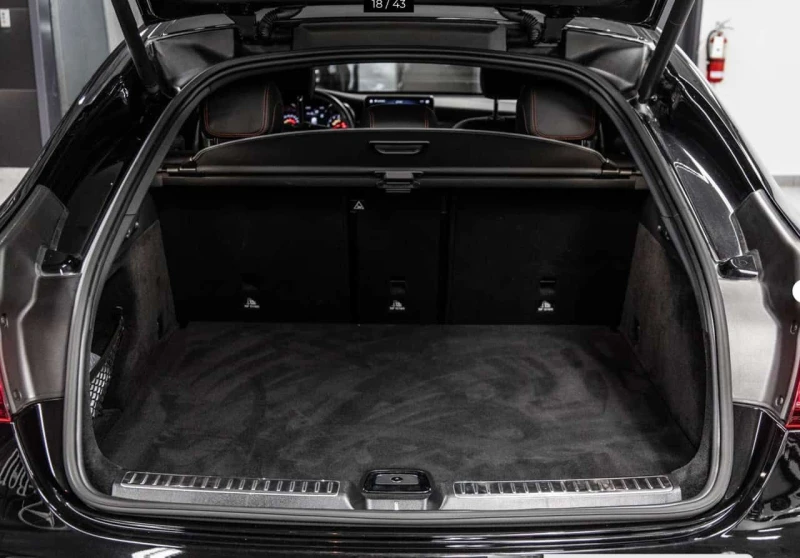 Mercedes-Benz GLC * 300 4MATIC Coupe * CARFAX * ЦЕНА ДО БГ, снимка 14 - Автомобили и джипове - 53513020