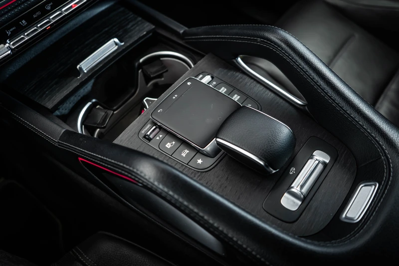 Mercedes-Benz GLE 400 d Coupe AMG 4M, снимка 9 - Автомобили и джипове - 53561742