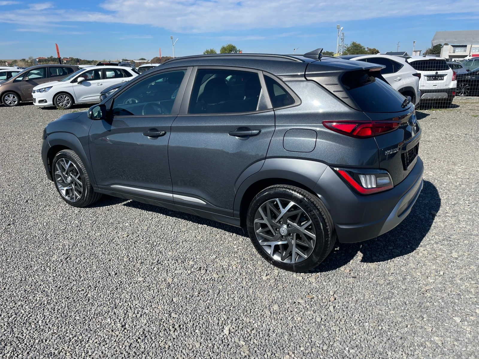 Hyundai Kona 1.6 Бензин хибрид автоматик - изображение 4