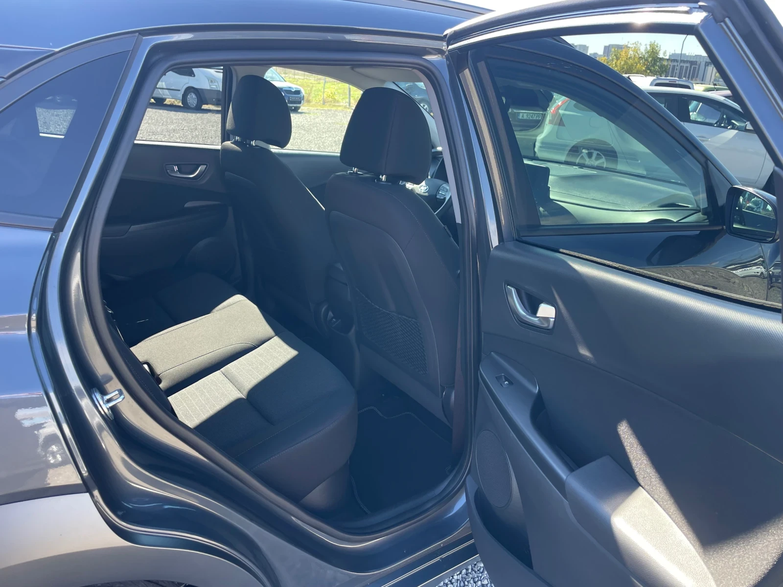 Hyundai Kona 1.6 Бензин хибрид автоматик - изображение 9