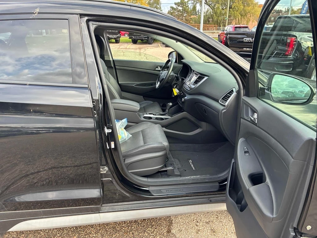 Hyundai Tucson * SE * CARFAX *    | Mobile.bg   11