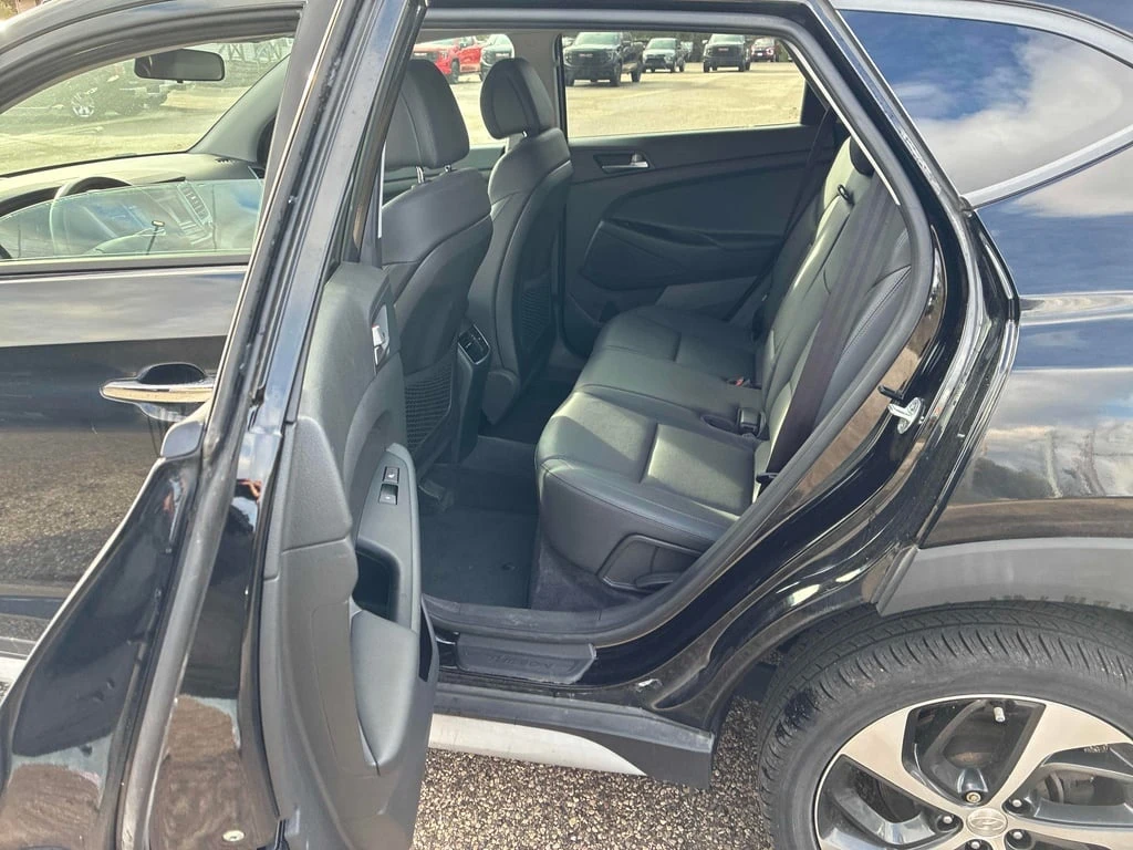 Hyundai Tucson * SE * CARFAX *    | Mobile.bg   17