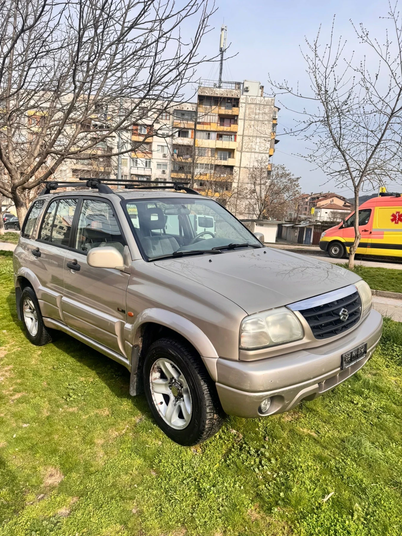 Suzuki Grand vitara Бензин Автомат, снимка 2 - Автомобили и джипове - 52942733