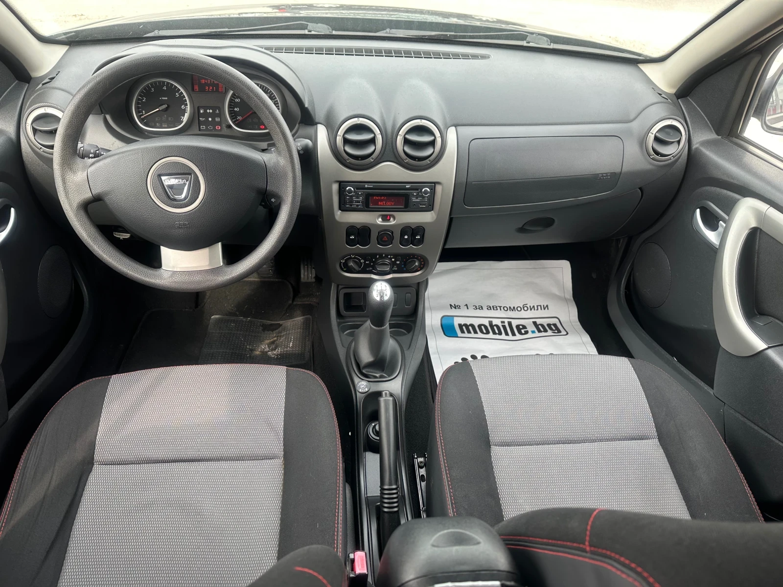 Dacia Duster 1.6 Б/ГАЗ, снимка 7 - Автомобили и джипове - 53916147