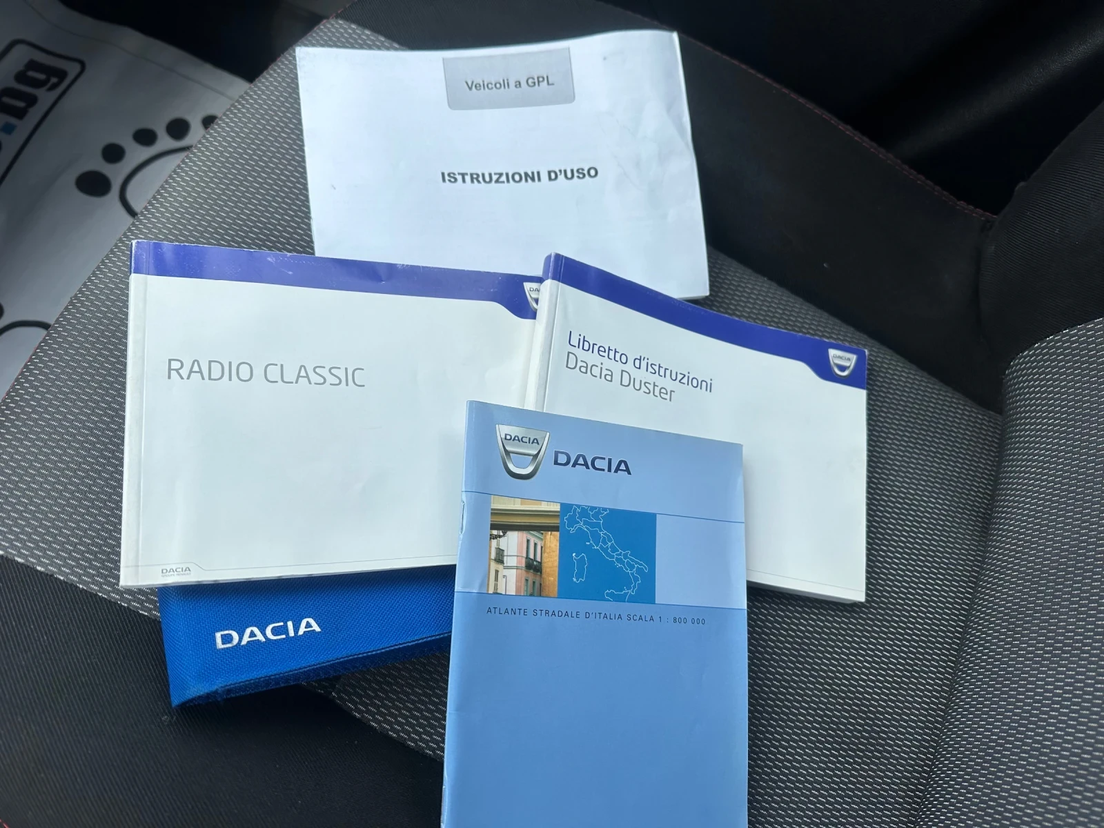 Dacia Duster 1.6 Б/ГАЗ, снимка 16 - Автомобили и джипове - 53916147