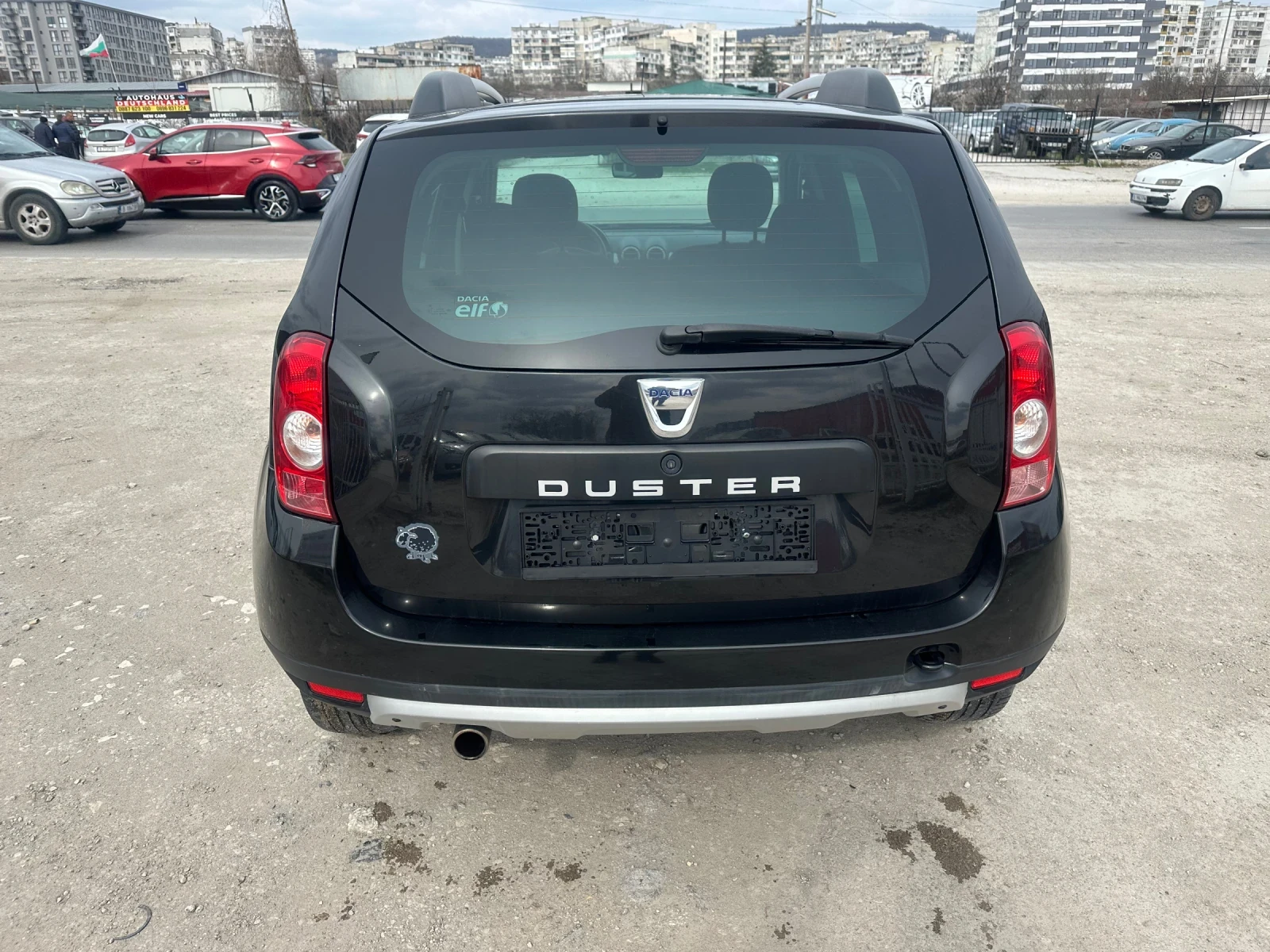 Dacia Duster 1.6 Б/ГАЗ, снимка 4 - Автомобили и джипове - 53916147
