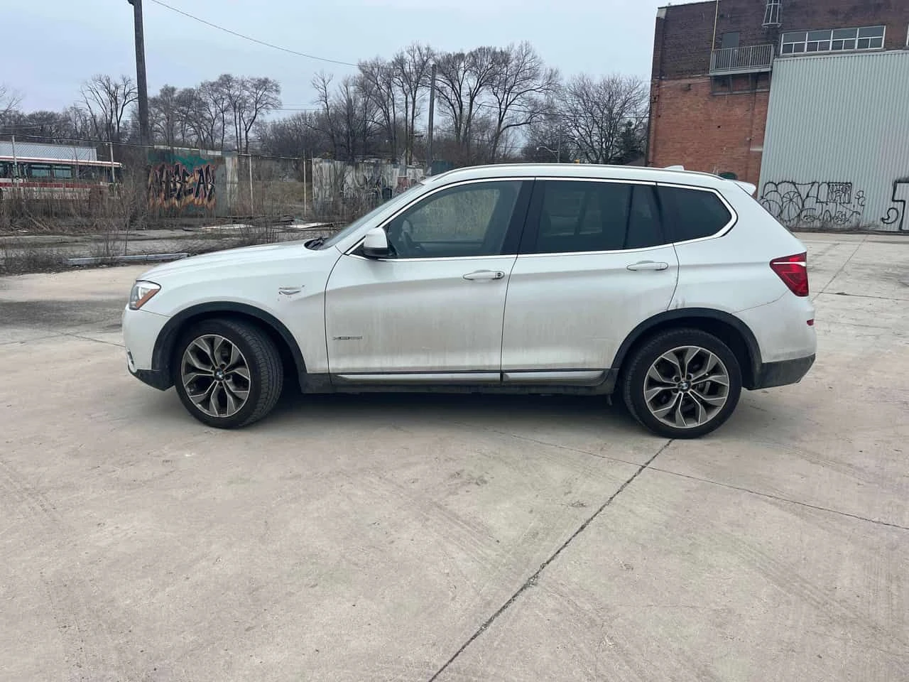 BMW X3 xDrive28i/CARFAX/ПАНОРАМА/ПРЕДСТАВИТЕЛСТВО НА BMW, снимка 3 - Автомобили и джипове - 54072172