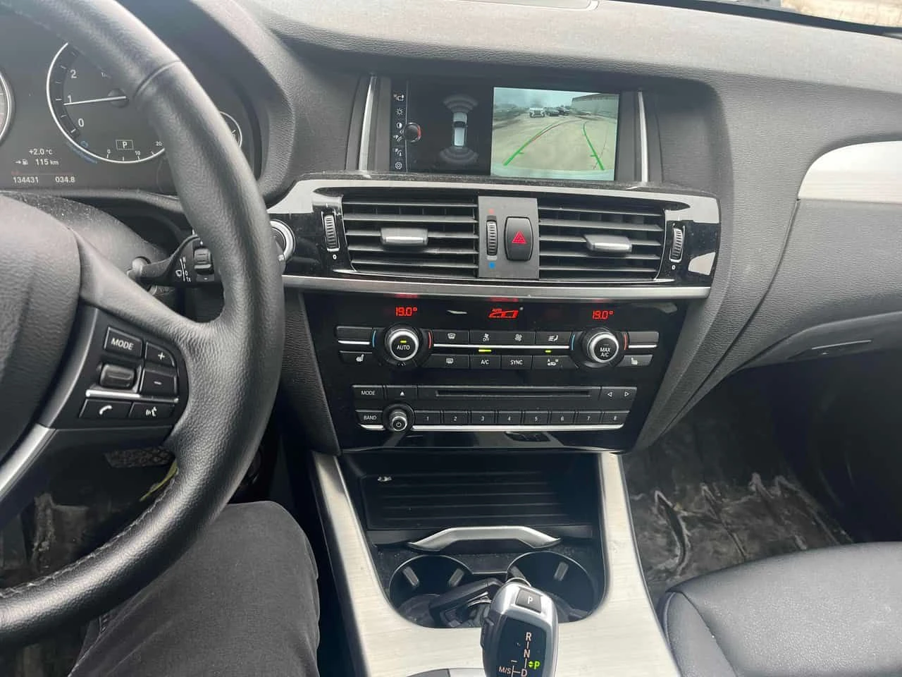 BMW X3 xDrive28i/CARFAX/ПАНОРАМА/ПРЕДСТАВИТЕЛСТВО НА BMW, снимка 9 - Автомобили и джипове - 54072172