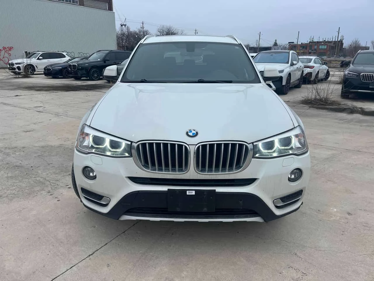 BMW X3 xDrive28i/CARFAX/ПАНОРАМА/ПРЕДСТАВИТЕЛСТВО НА BMW, снимка 2 - Автомобили и джипове - 54072172