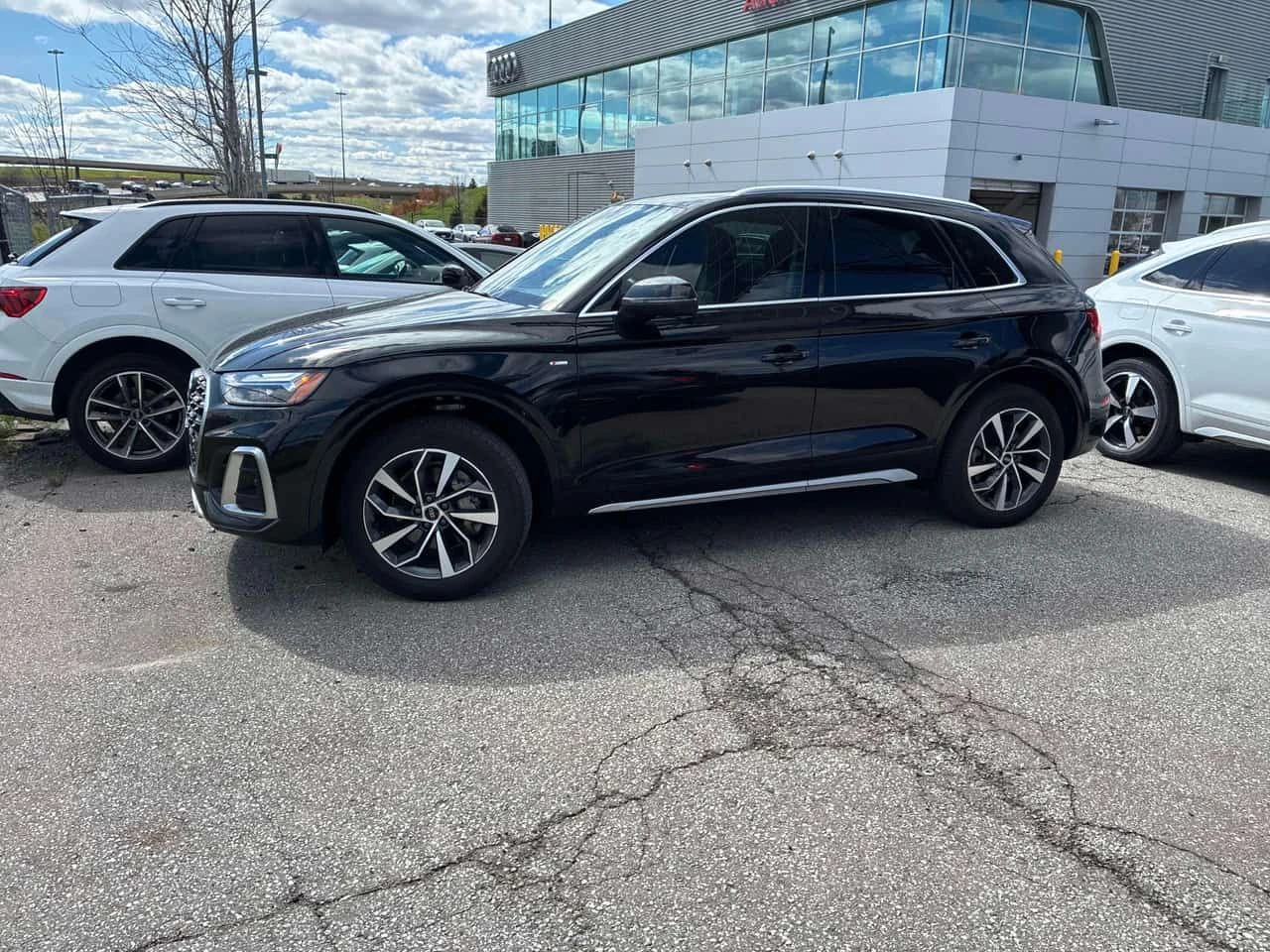 Audi Q5 Progressiv/360 CAM/ПАНОРАМА/ДИСТРОНИК, снимка 3 - Автомобили и джипове - 54386934