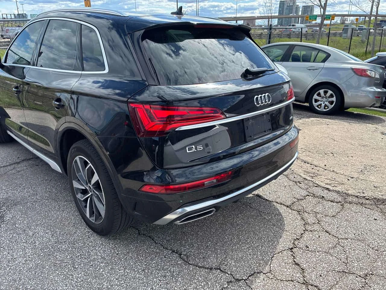 Audi Q5 Progressiv/360 CAM/ПАНОРАМА/ДИСТРОНИК, снимка 5 - Автомобили и джипове - 54386934