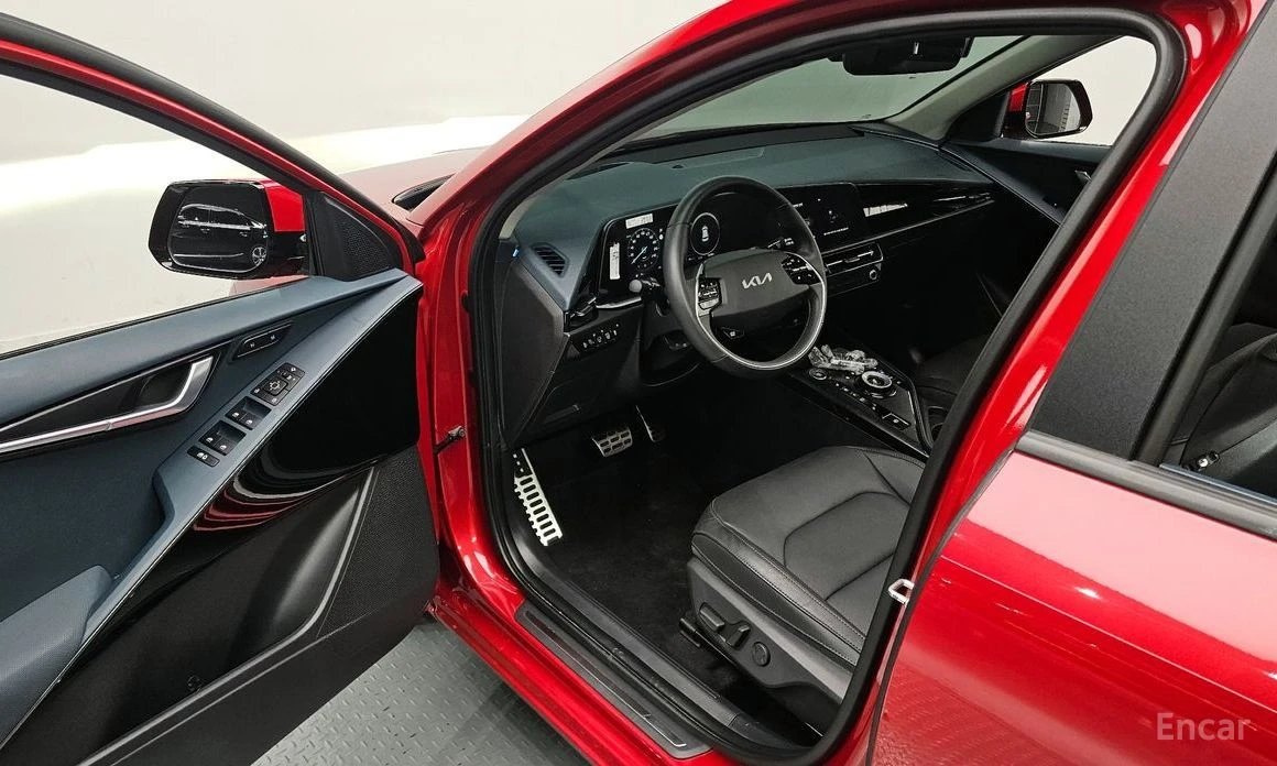 Kia Niro, снимка 11 - Автомобили и джипове - 54580234