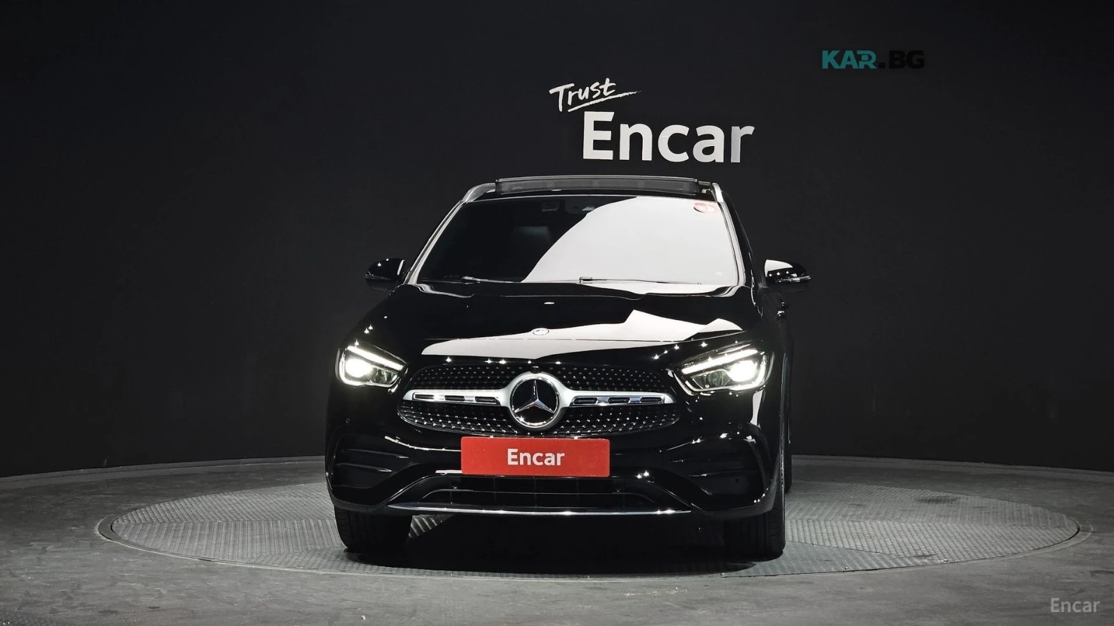 Mercedes-Benz GLA 250 4MATIC* PANOROOF* DISTRONIC* 360CAMERA* , снимка 2 - Автомобили и джипове - 54803112