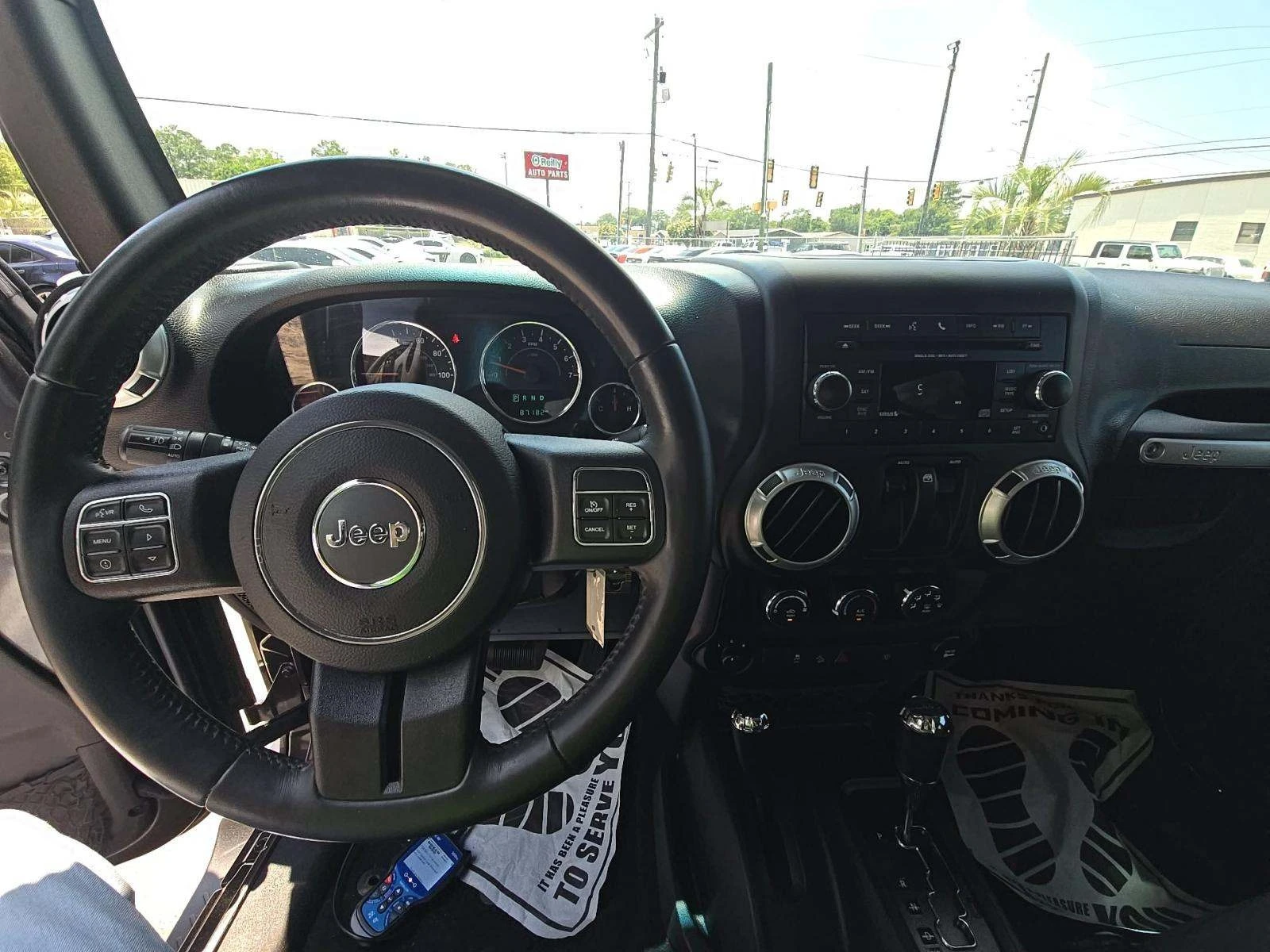 Jeep Wrangler SAHARA, снимка 5 - Автомобили и джипове - 55008433
