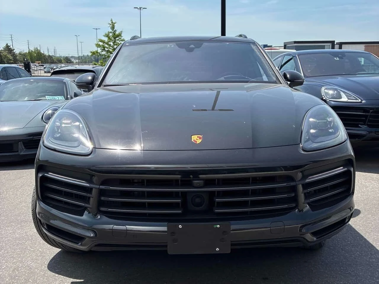 Porsche Cayenne * ГЛАВНО ПРЕДСТАВИТЕЛСТВО* ДИСТРОНИК* 360КАМ* ПАНО