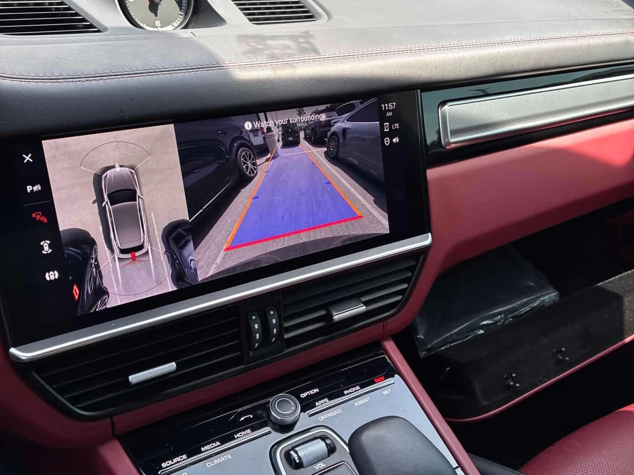 Porsche Cayenne * ГЛАВНО ПРЕДСТАВИТЕЛСТВО* ДИСТРОНИК* 360КАМ* ПАНО, снимка 13 - Автомобили и джипове - 55023861