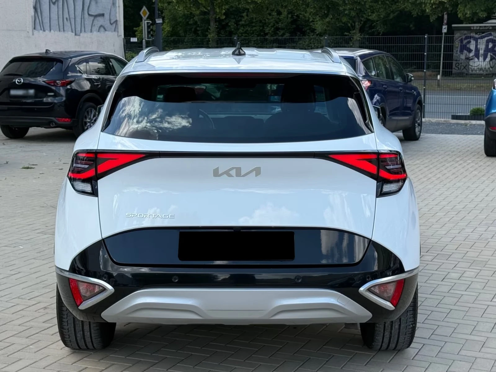 Kia Sportage SPIRIT/1.6T-GDI/150кс| ГАРАНЦИЯ ДО2029г| NAVI/КОЖА, снимка 4 - Автомобили и джипове - 55044739