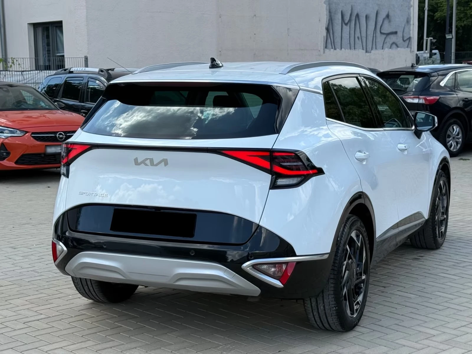 Kia Sportage SPIRIT/1.6T-GDI/150кс| ГАРАНЦИЯ ДО2029г| NAVI/КОЖА, снимка 3 - Автомобили и джипове - 55044739
