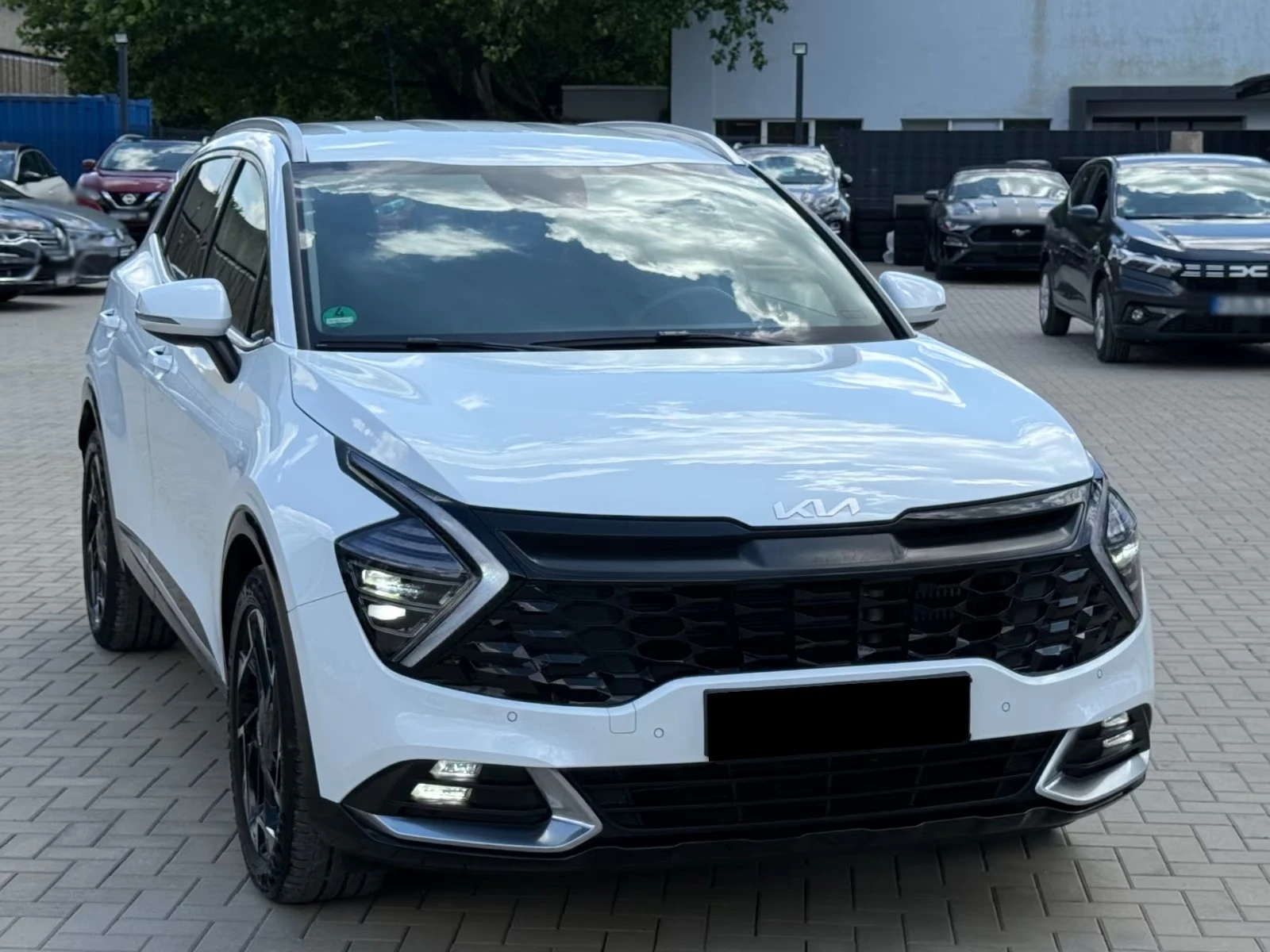 Kia Sportage SPIRIT/1.6T-GDI/150кс| ГАРАНЦИЯ ДО2029г| NAVI/КОЖА, снимка 2 - Автомобили и джипове - 55044739