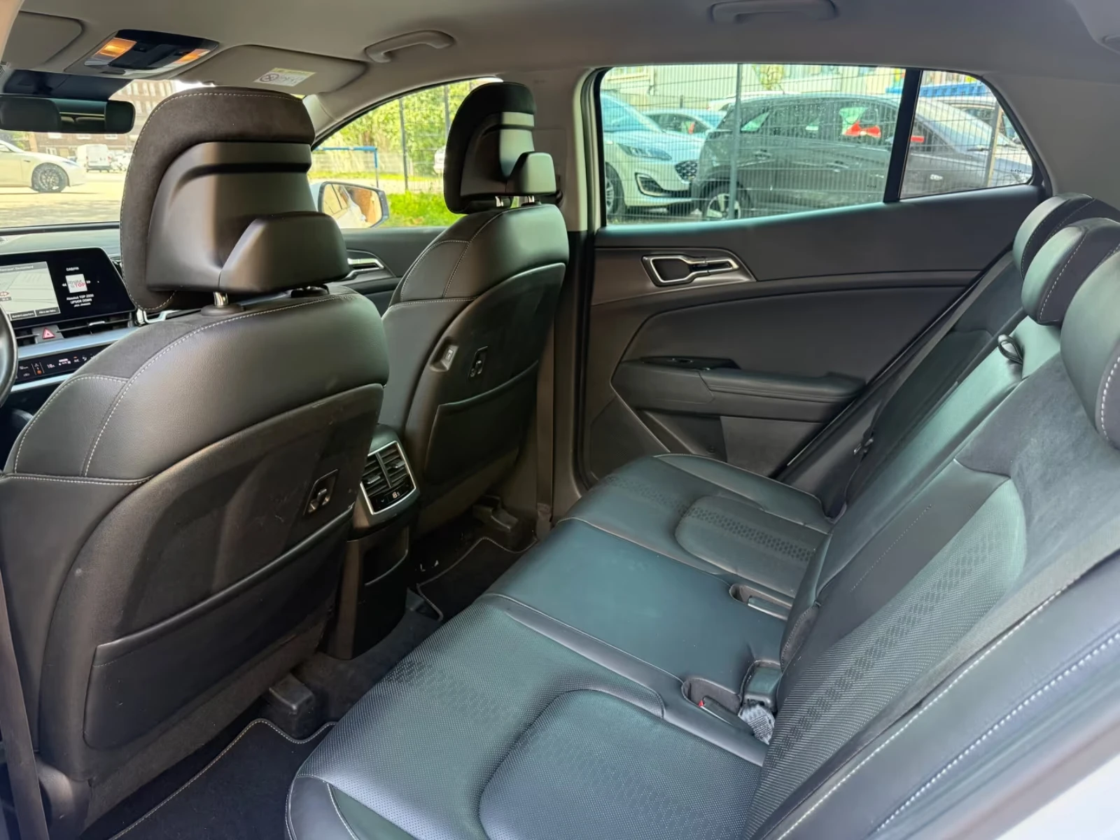Kia Sportage SPIRIT/1.6T-GDI/150кс| ГАРАНЦИЯ ДО2029г| NAVI/КОЖА, снимка 11 - Автомобили и джипове - 55044739