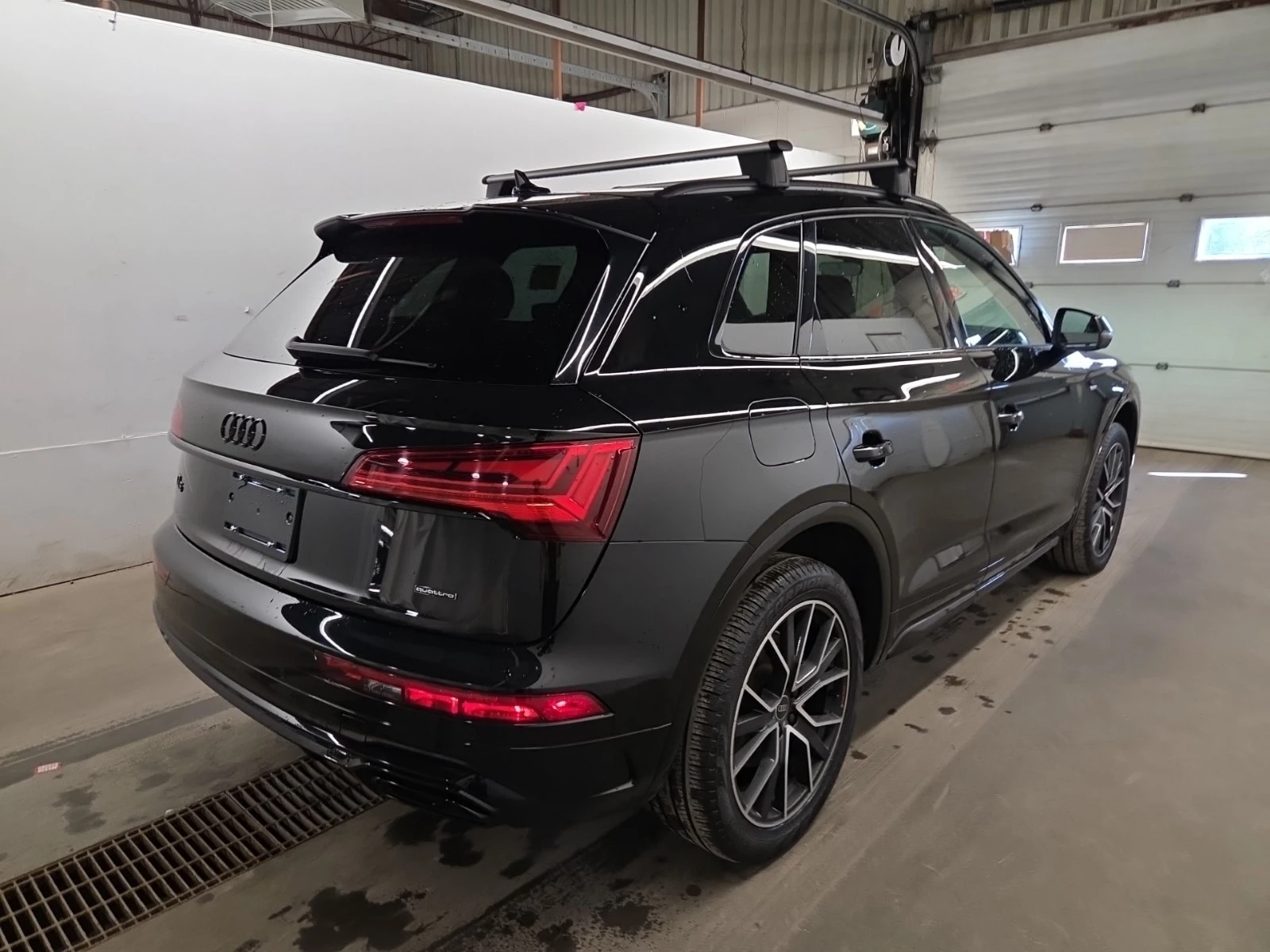 Audi Q5 * PROGRESSIV * CARFAX * ОПЦИЯ ЗА ФИНАНСИРАНЕ, снимка 3 - Автомобили и джипове - 56059598