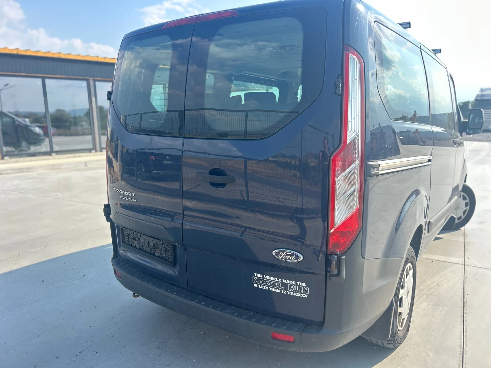 Ford Transit Custom  2.2 cdti 140hp 9 местен - изображение 7