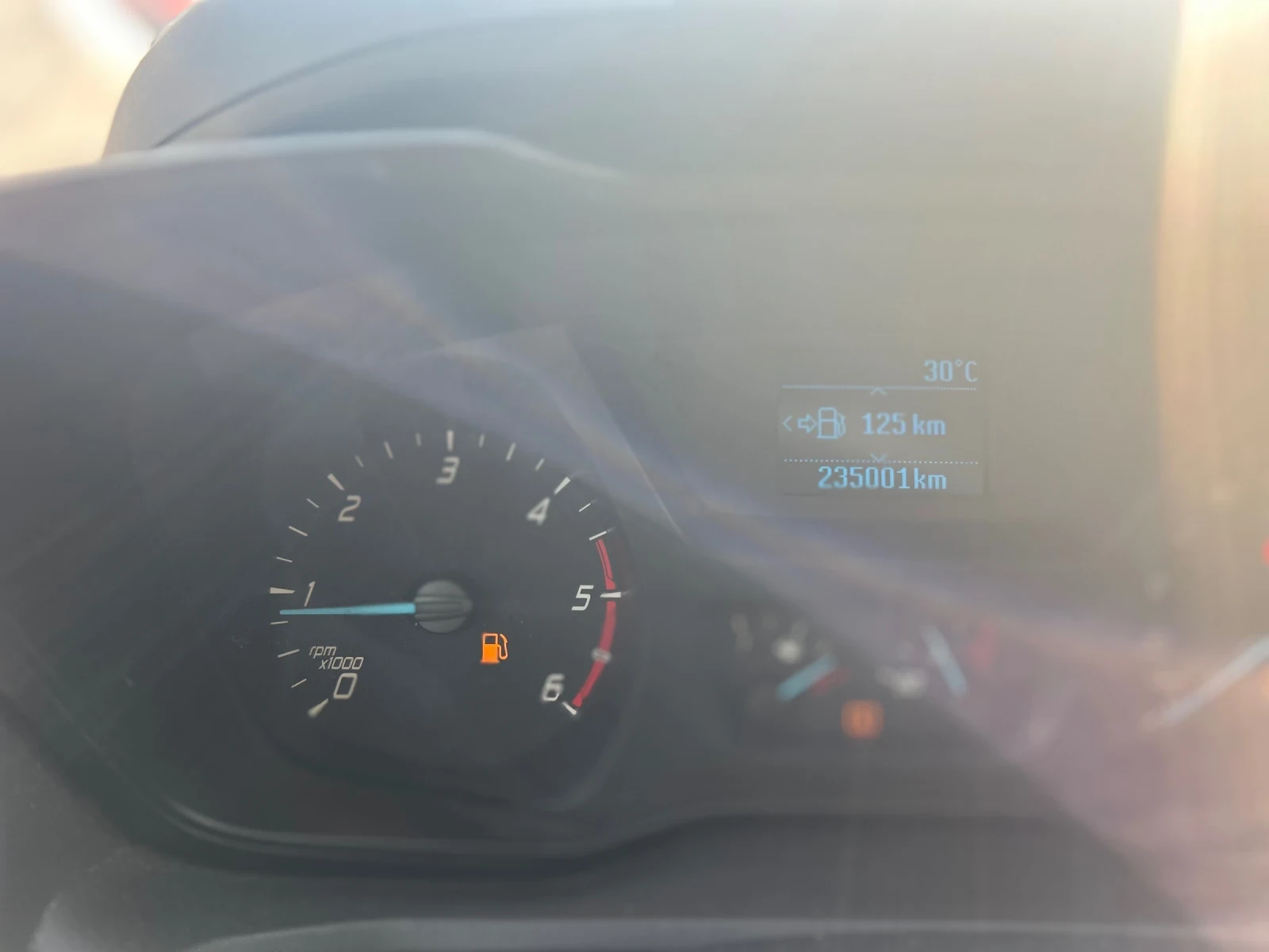 Ford Transit Custom  2.2 cdti 140hp 9 местен - изображение 8