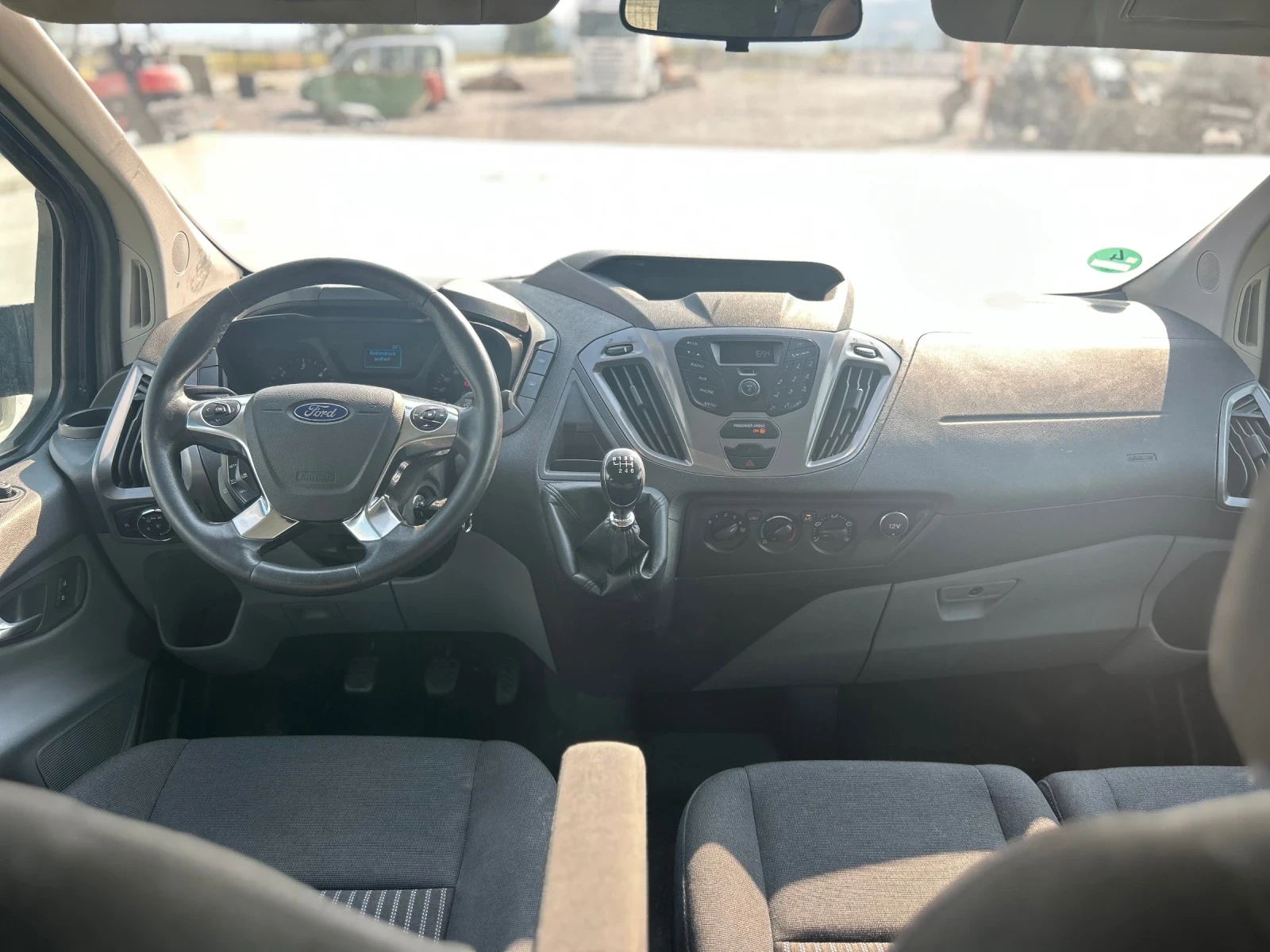 Ford Transit Custom  2.2 cdti 140hp 9 местен - изображение 10