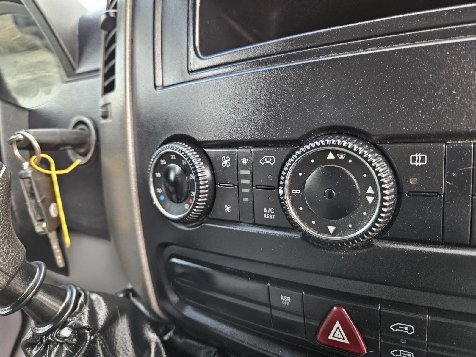 VW Crafter 2.5tdi.климатик - изображение 10
