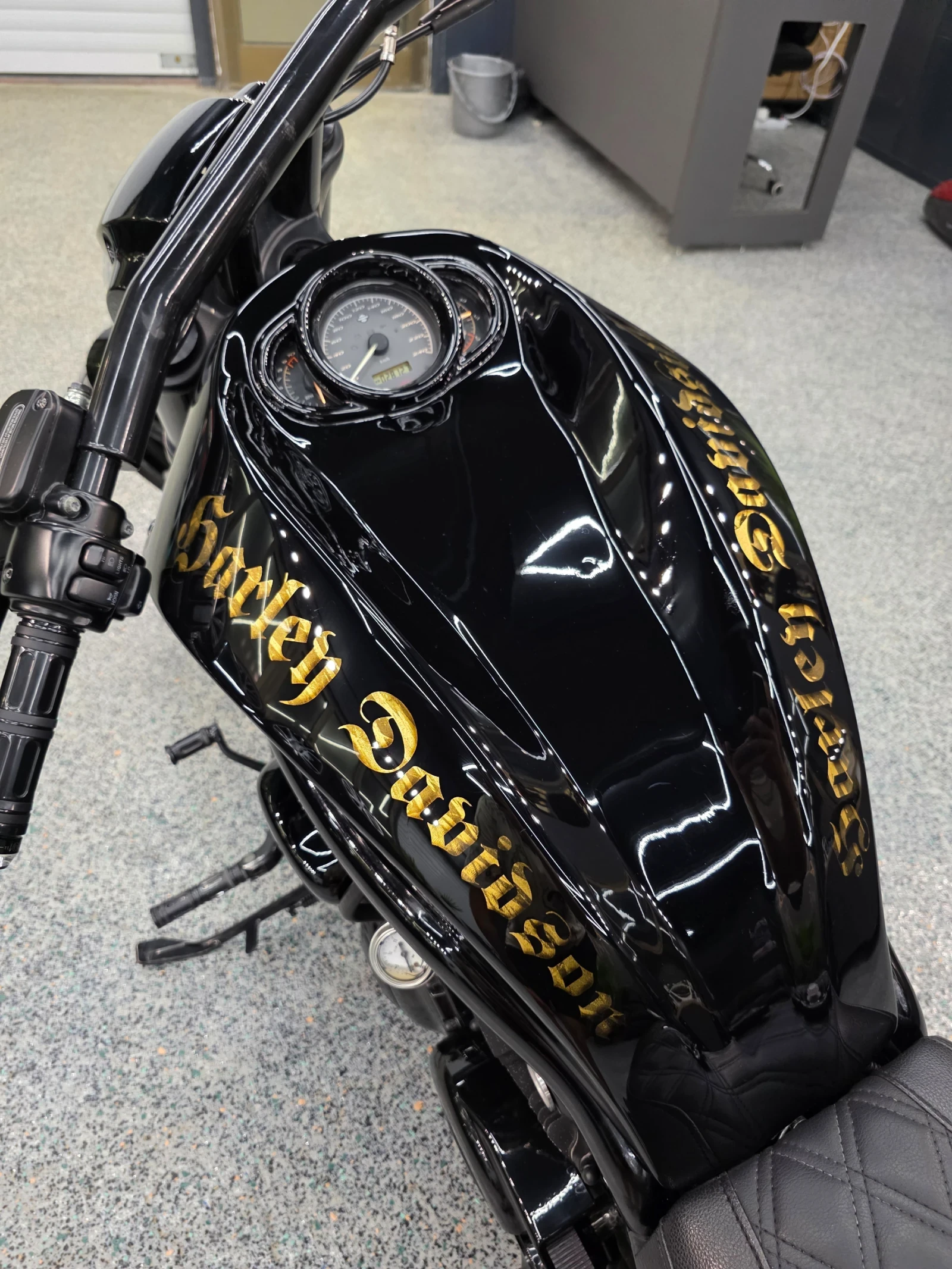 Harley-Davidson V-Rod Custom Unikat - изображение 10