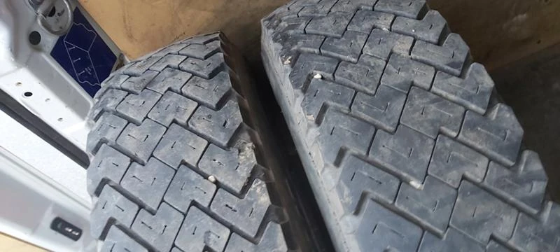 Гуми Летни 215/75R17.5, снимка 2 - Гуми и джанти - 41998910