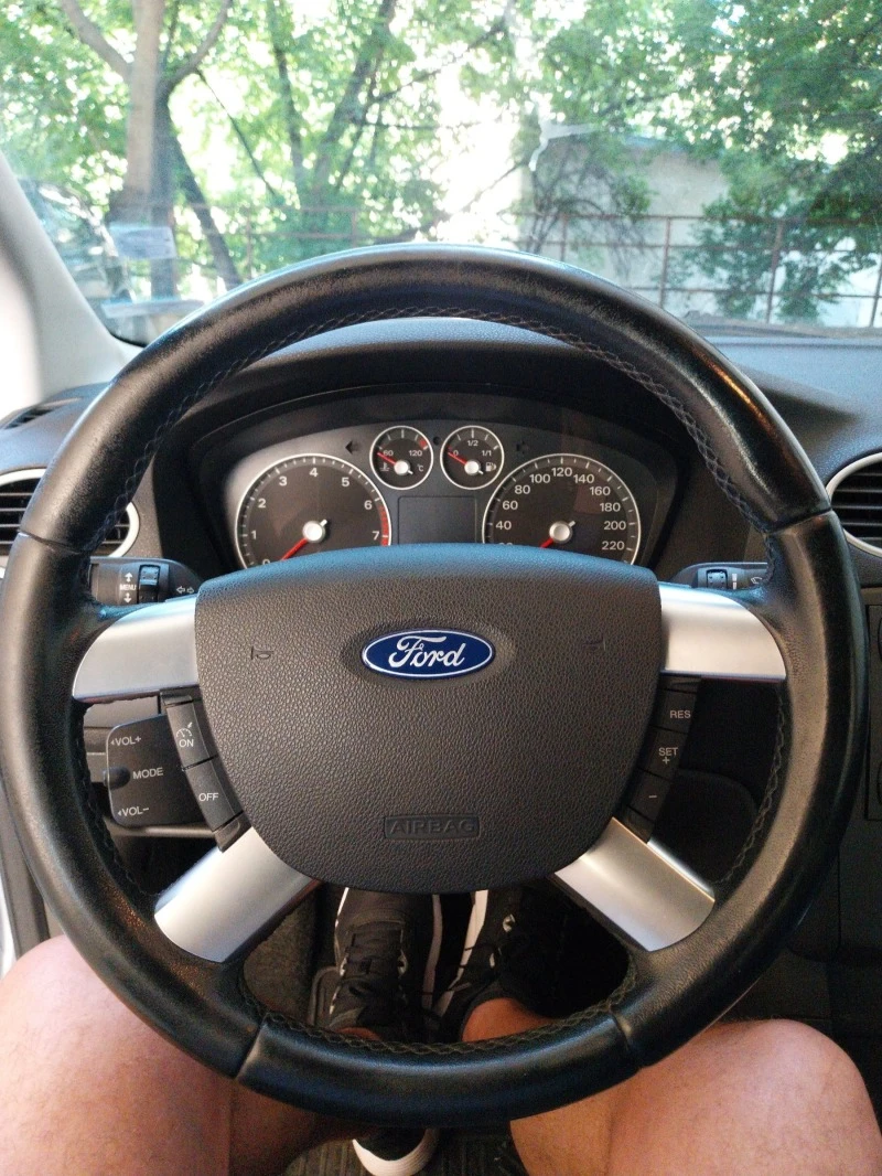 Ford Focus 1, 6, снимка 14 - Автомобили и джипове - 47567391