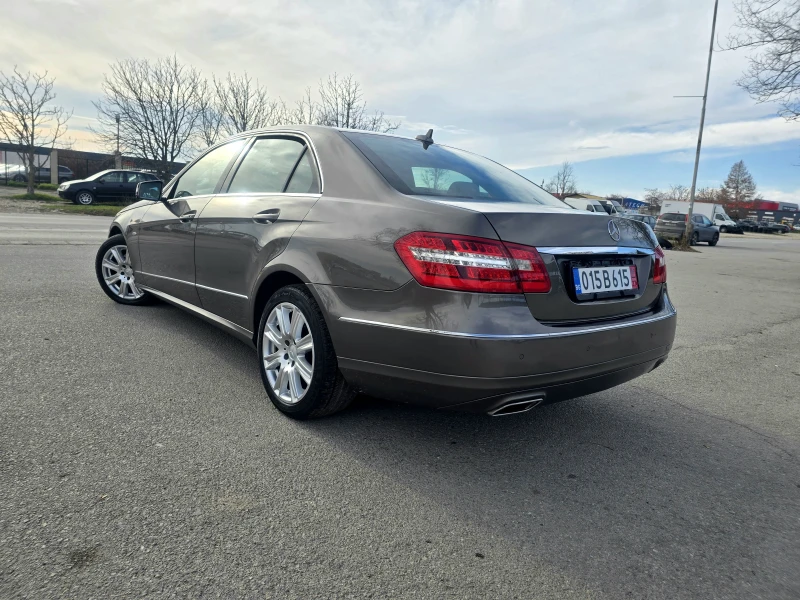 Mercedes-Benz E 350 КАТО НОВ* 4MATIC/265hp, снимка 4 - Автомобили и джипове - 48665693