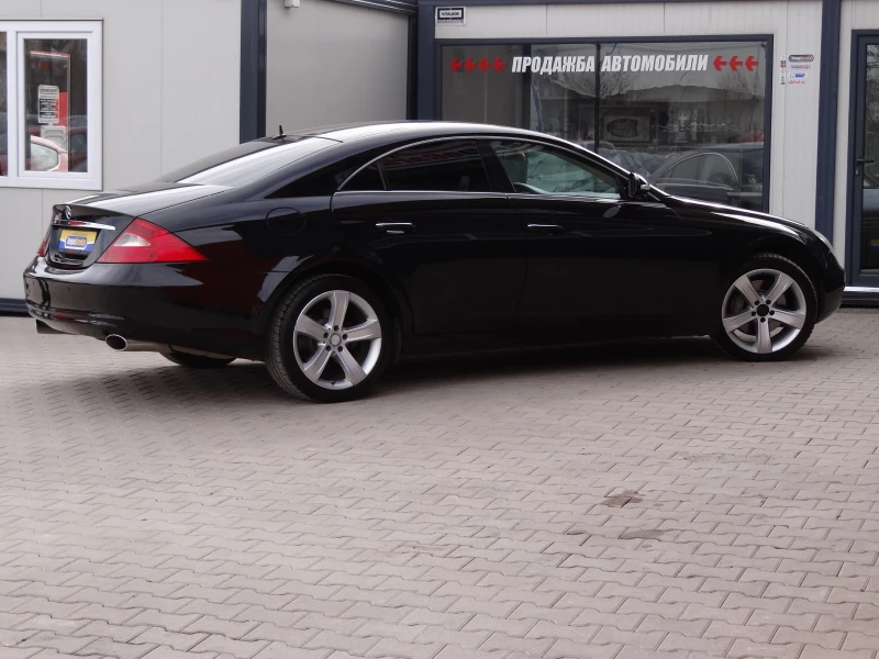 Mercedes-Benz CLS 500 V8-306k.c./AUTO/KOJA/NAVI/CAMERA/DISTRONIC/XENON/, снимка 5 - Автомобили и джипове - 49491281