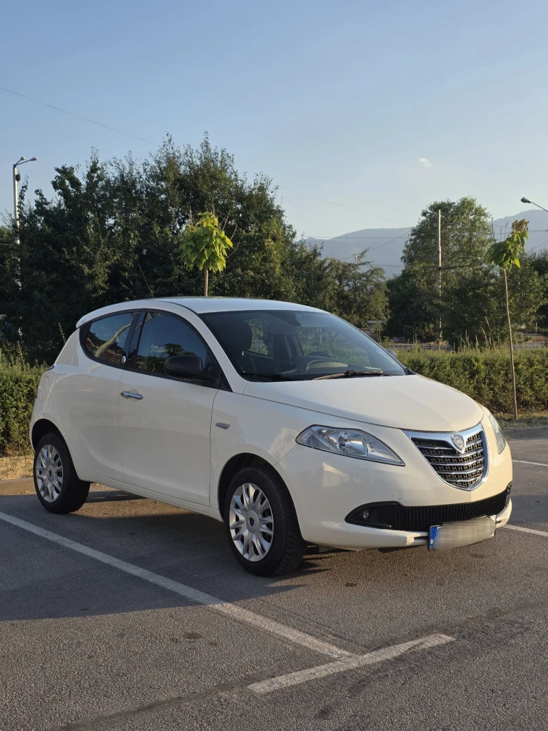 Lancia Ypsilon 0.9T CNG, снимка 3 - Автомобили и джипове - 51831254