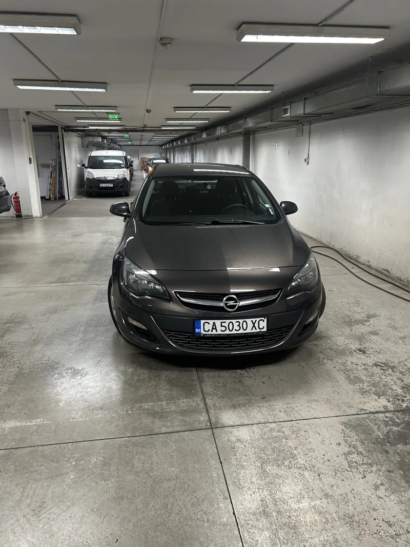 Opel Astra, снимка 4 - Автомобили и джипове - 51534695