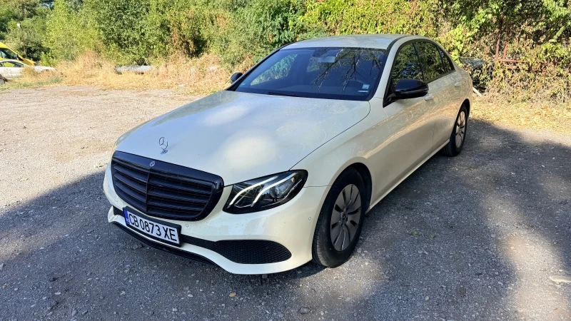 Mercedes-Benz E 200, снимка 3 - Автомобили и джипове - 51825996