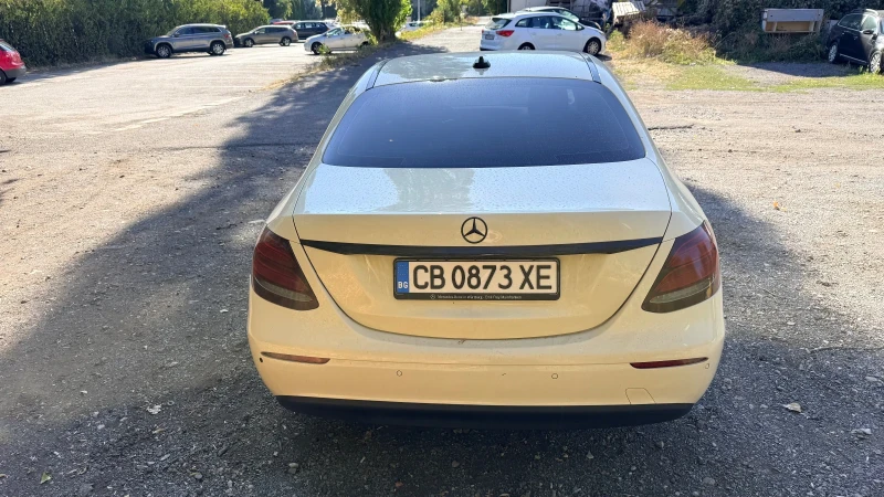 Mercedes-Benz E 200, снимка 4 - Автомобили и джипове - 51825996