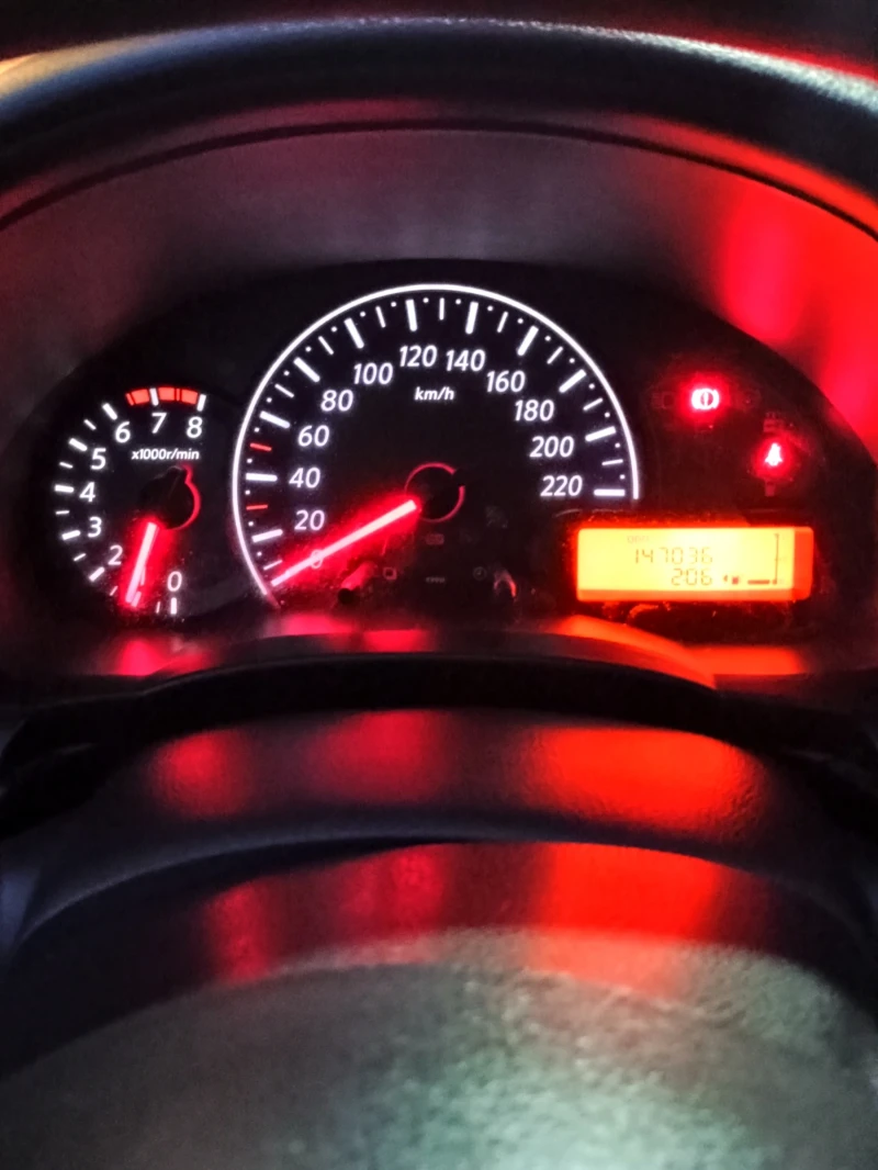 Nissan Micra, снимка 13 - Автомобили и джипове - 52683095