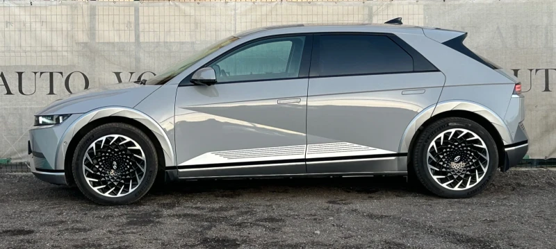 Hyundai Ioniq 5 UNIQ* 77.4KW.* 325H.P.* SOH100%* ГАРАНЦИЯ, снимка 5 - Автомобили и джипове - 52710817