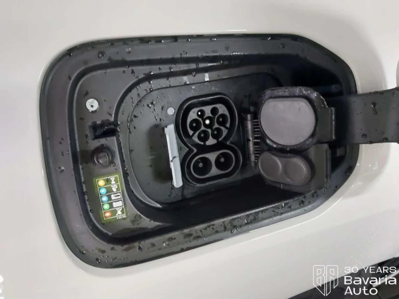 BMW iX 40 xDrive Sport, снимка 11 - Автомобили и джипове - 52775151