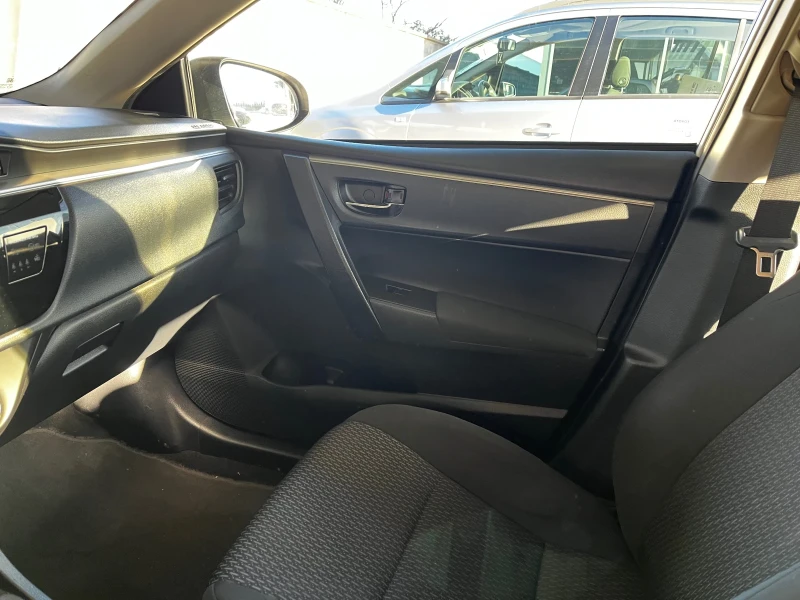 Toyota Corolla, снимка 16 - Автомобили и джипове - 52822658