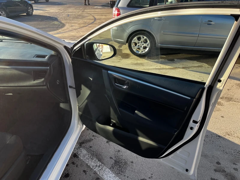 Toyota Corolla, снимка 9 - Автомобили и джипове - 52822658