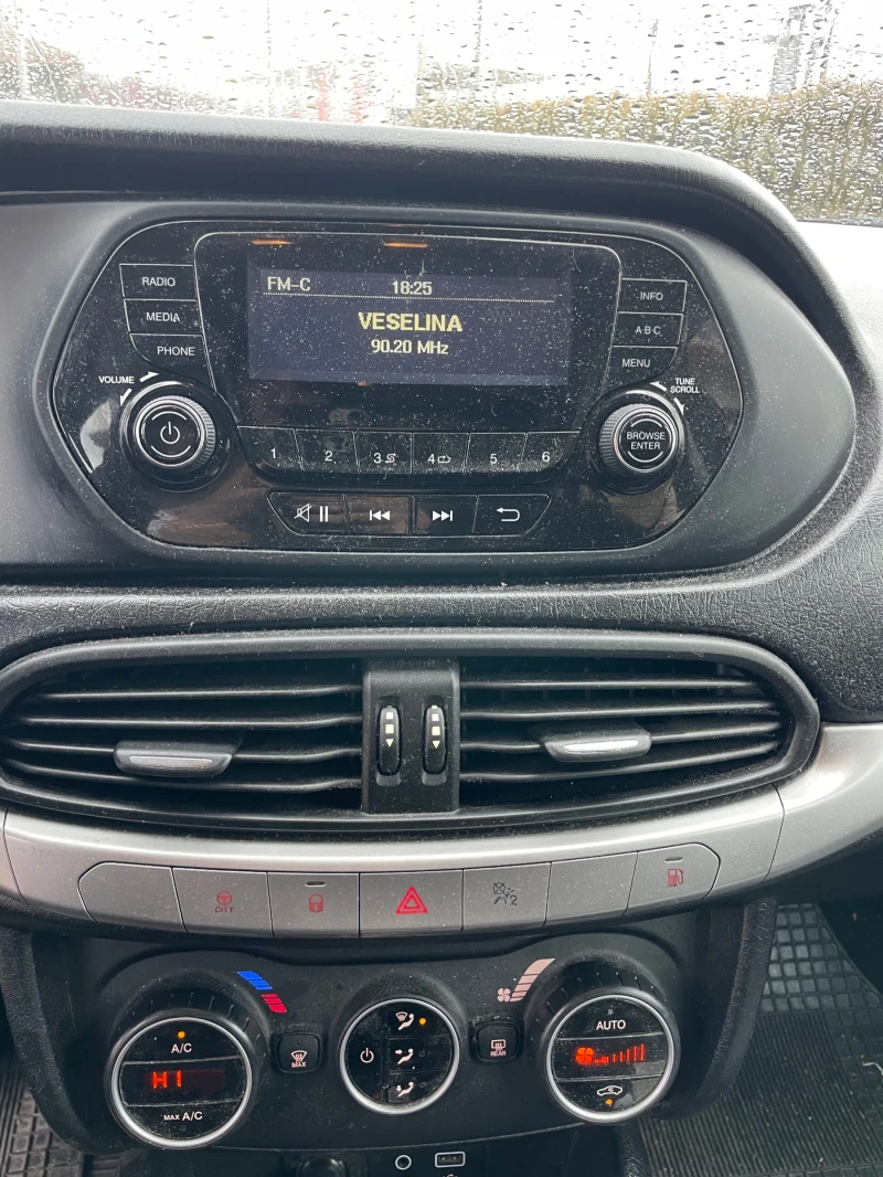 Fiat Tipo 1.4 T-Jet 120CV SW S-Design (88 kw) ФАБРИЧНА ГАЗ, снимка 6 - Автомобили и джипове - 52890347