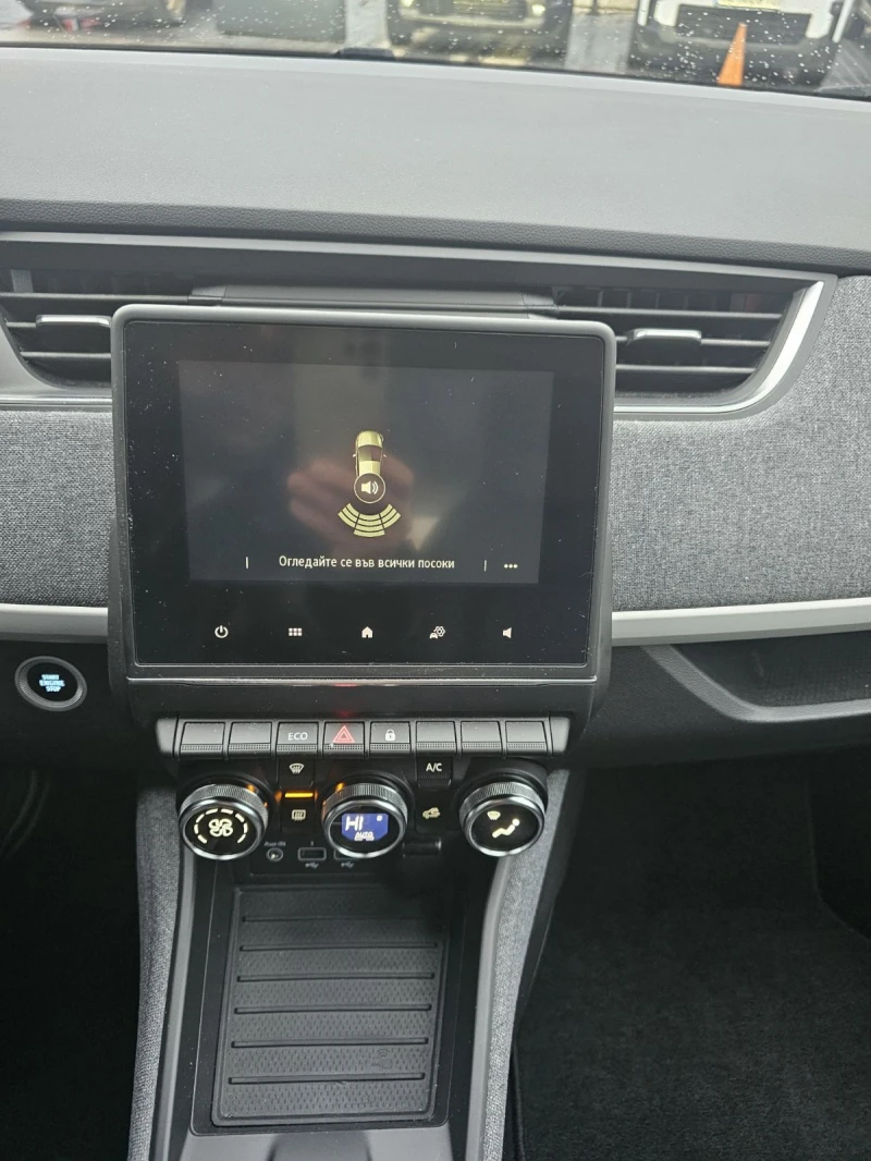 Renault Zoe 52 kW/h 136 hp, снимка 10 - Автомобили и джипове - 53285571