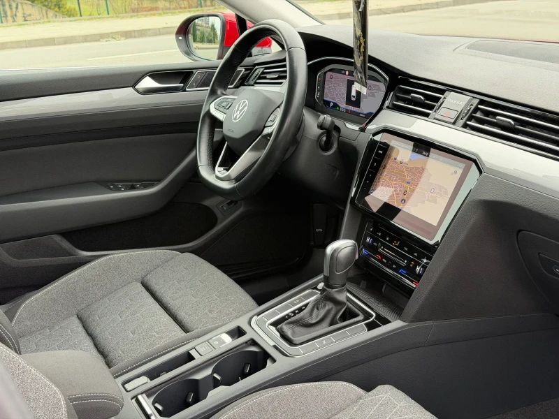 VW Passat 2.0TDI Face Lift , снимка 7 - Автомобили и джипове - 53477259