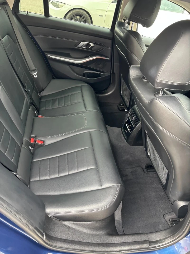 BMW 320 G21, снимка 12 - Автомобили и джипове - 53666543