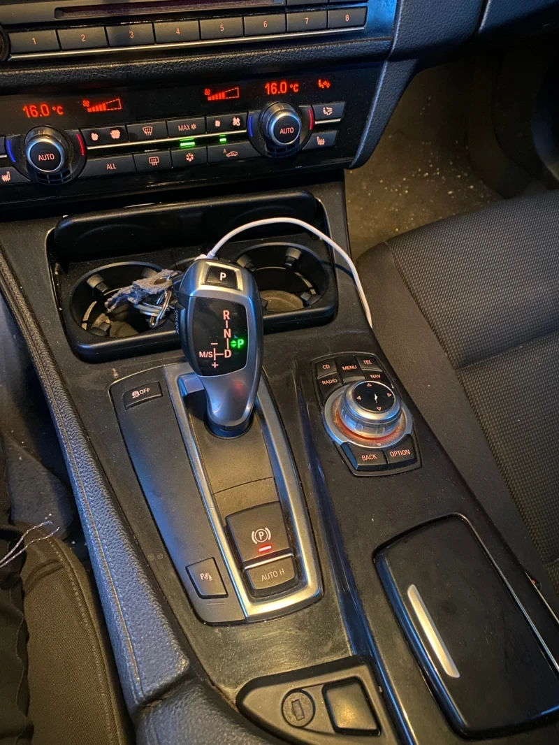 BMW 520, снимка 5 - Автомобили и джипове - 54687889